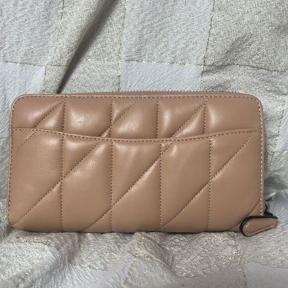 NEW - COACH PILLOW QUILTING ACCORDIAN ZIPPER NAPPA NUDE CREAM LEATHER WALLET - Picture 3 of 16